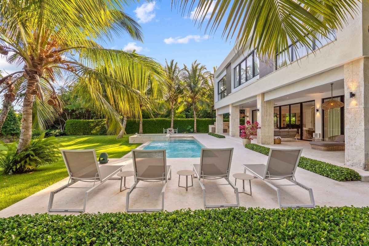Villa Vacacional de Lujo Green Horizon en Punta Cana Resort, Piscina, Tumbonas, Jardín